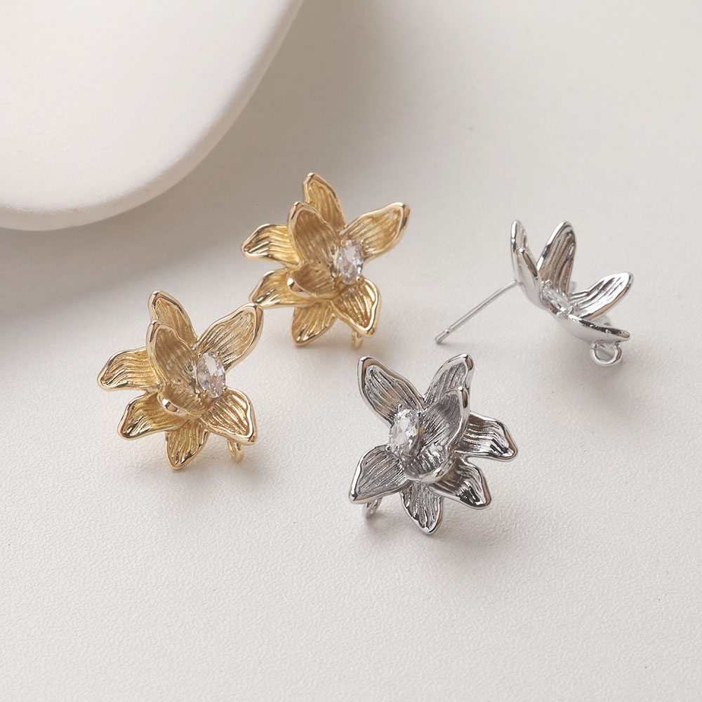 4PCS Dainty Flower Ear Studs E - огляд і ціна Flower Supply