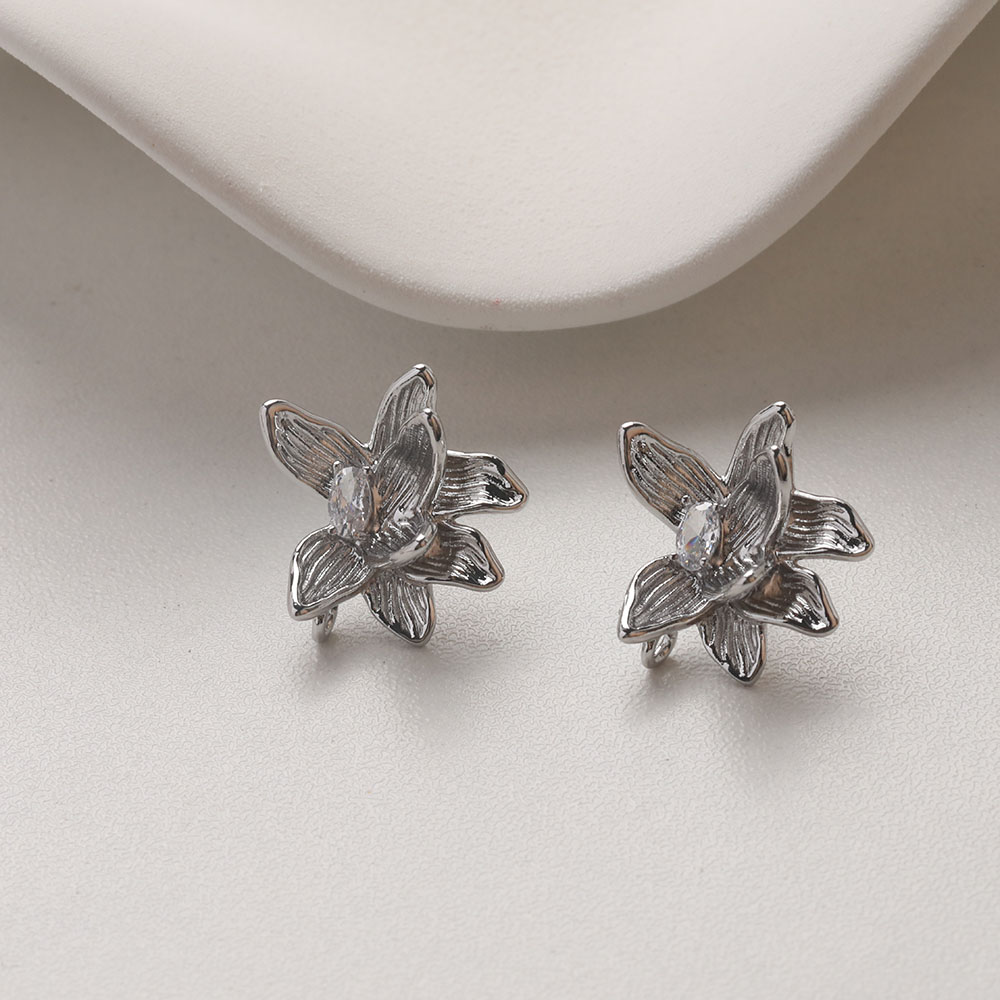 4PCS Dainty Flower Ear Studs E - огляд і ціна Flower Supply